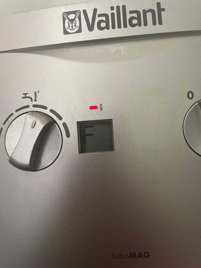 Scaldabagno Vaillant TurboMAG: cause della mancata accensione, soluzioni rapide