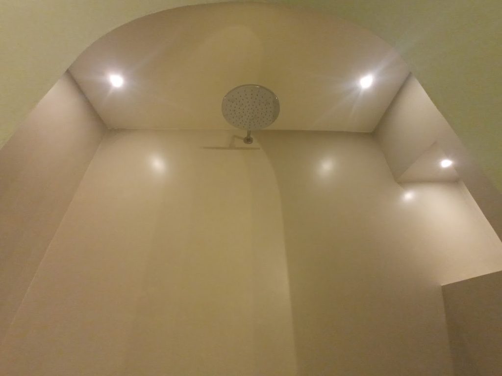 Ristrutturazione Casa di 200 mq Luci nella doccia